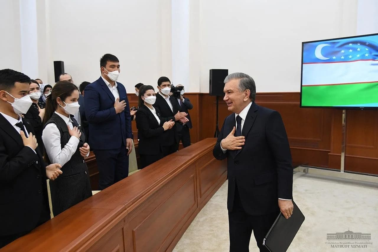 Shavkat Mirziyoyev yoshlar va faollar bilan uchrashuvda